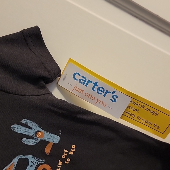 3 for $18 item🎉Carter's Toddler T-shirt - Picture 3 of 6